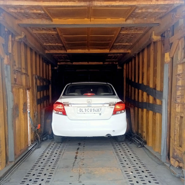 Domestic shifting Vehicle Shifting Service