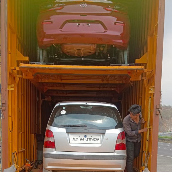 Domestic shifting Vehicle Shifting Service